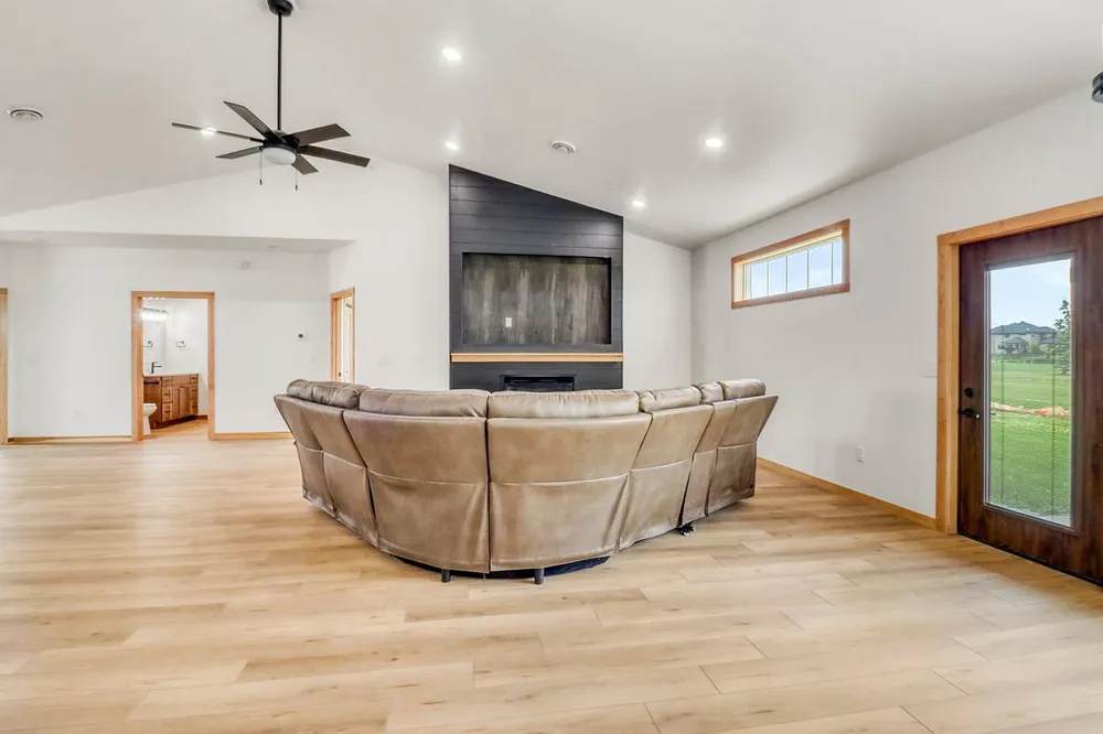 215 Emma Court Mapleton, ND 58059
