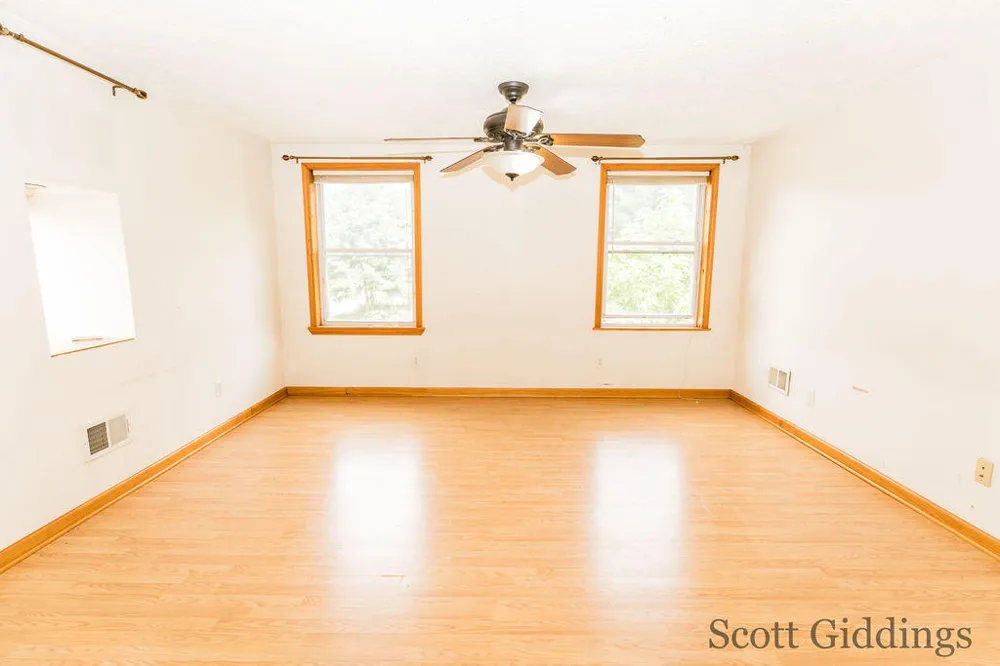 1402 E Deaner Road NE Edmore, MI 48829