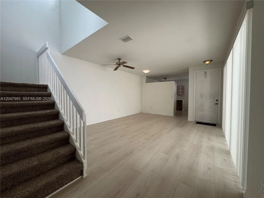 1595 Seagrape Way #- Hollywood, FL 33019