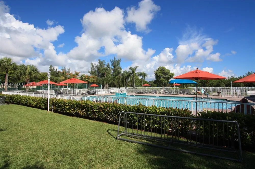 1595 Seagrape Way #- Hollywood, FL 33019