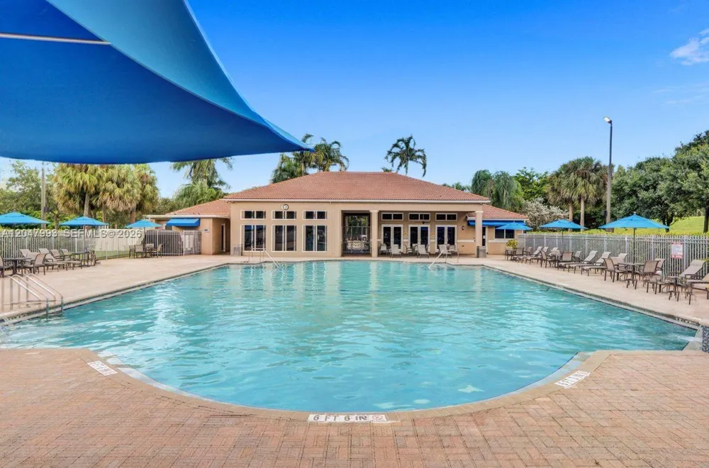 1595 Seagrape Way #- Hollywood, FL 33019
