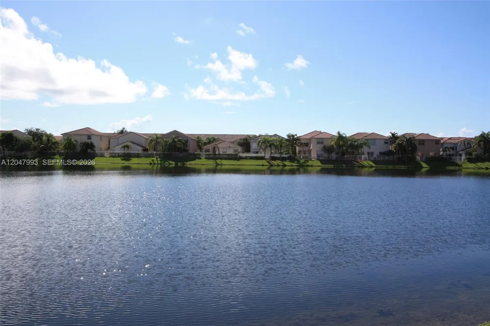 1595 Seagrape Way #- Hollywood, FL 33019