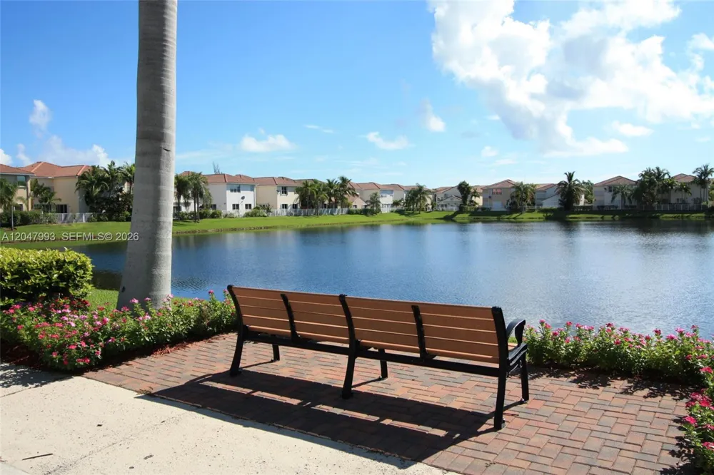 1595 Seagrape Way #- Hollywood, FL 33019