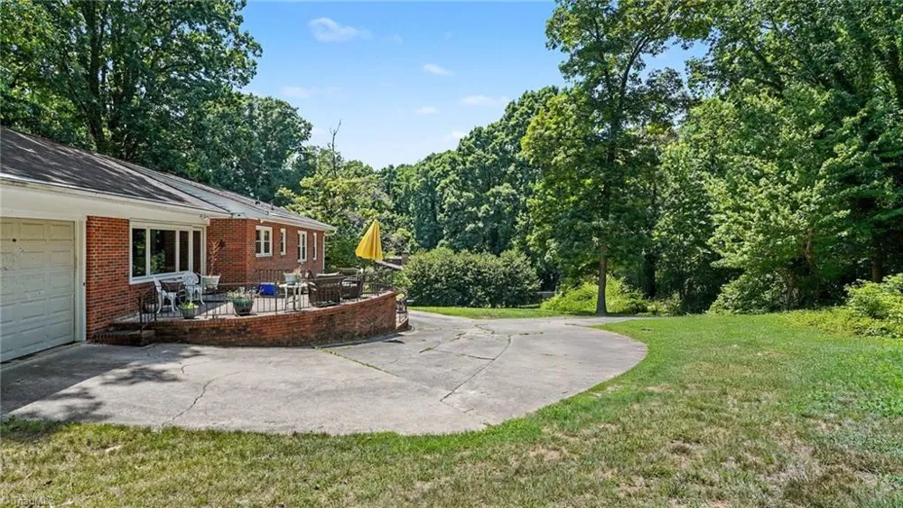 807 E Salisbury Street Asheboro, NC 27203