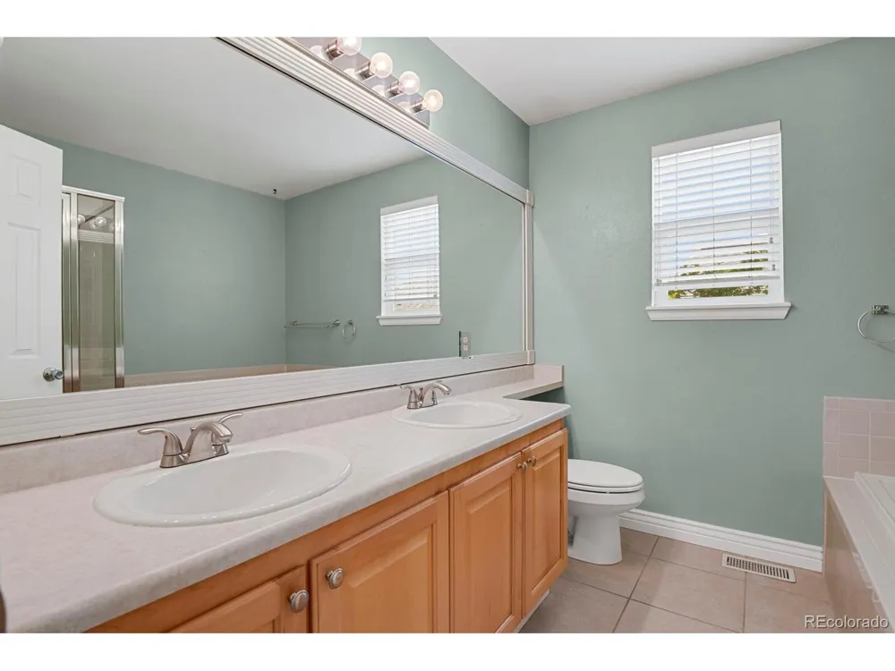 10037 Darwin Lane Highlands Ranch, CO 80130