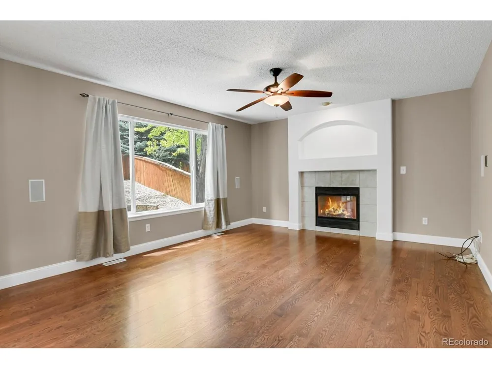 10037 Darwin Lane Highlands Ranch, CO 80130
