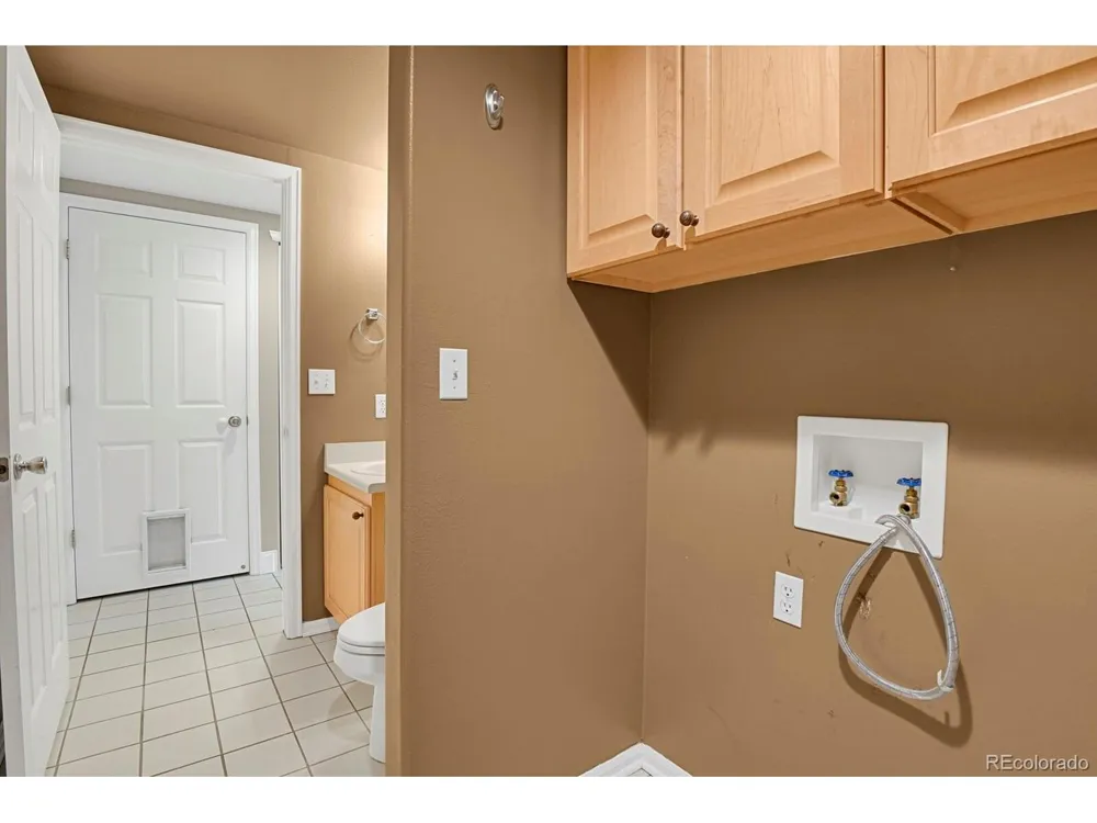 10037 Darwin Lane Highlands Ranch, CO 80130