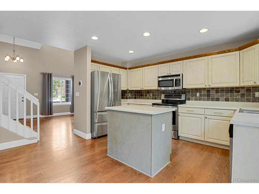 10037 Darwin Lane Highlands Ranch, CO 80130