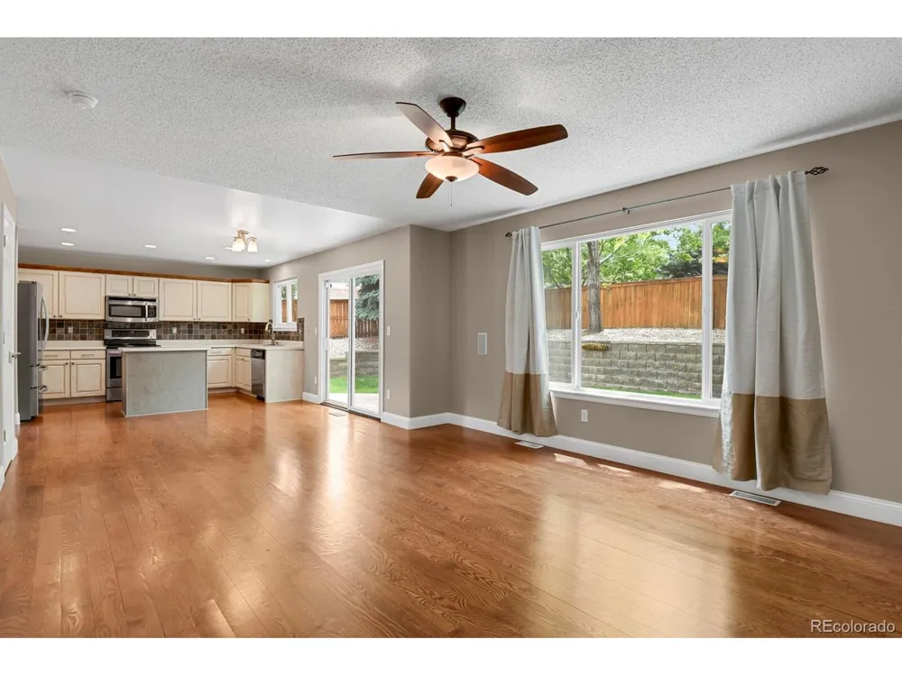 10037 Darwin Lane Highlands Ranch, CO 80130