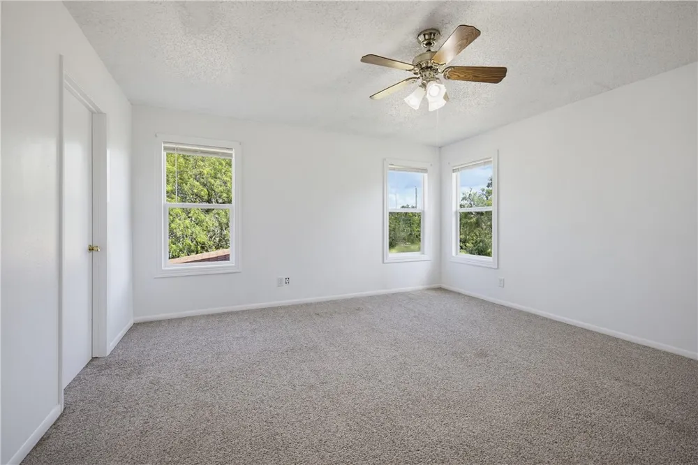106 Adkins Refugio, TX 78377
