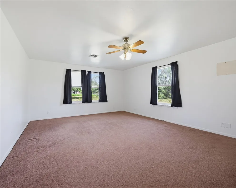 106 Adkins Refugio, TX 78377