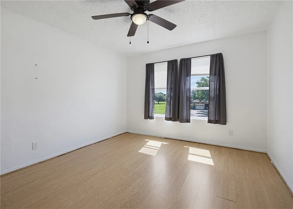 106 Adkins Refugio, TX 78377
