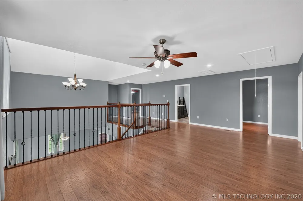 58499 S 700 ROAD Watts, OK 74964