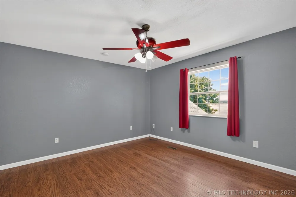 58499 S 700 ROAD Watts, OK 74964