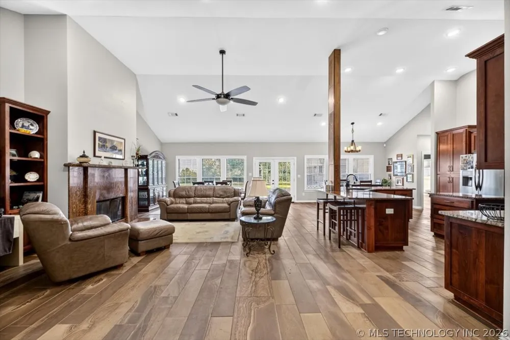 34479 Cooper Road Poteau, OK 74953