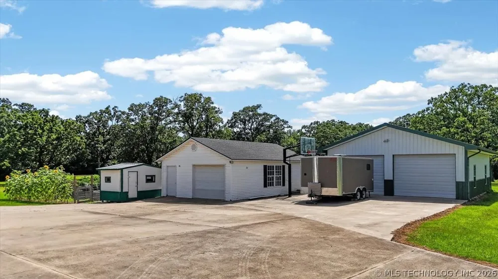 34479 Cooper Road Poteau, OK 74953