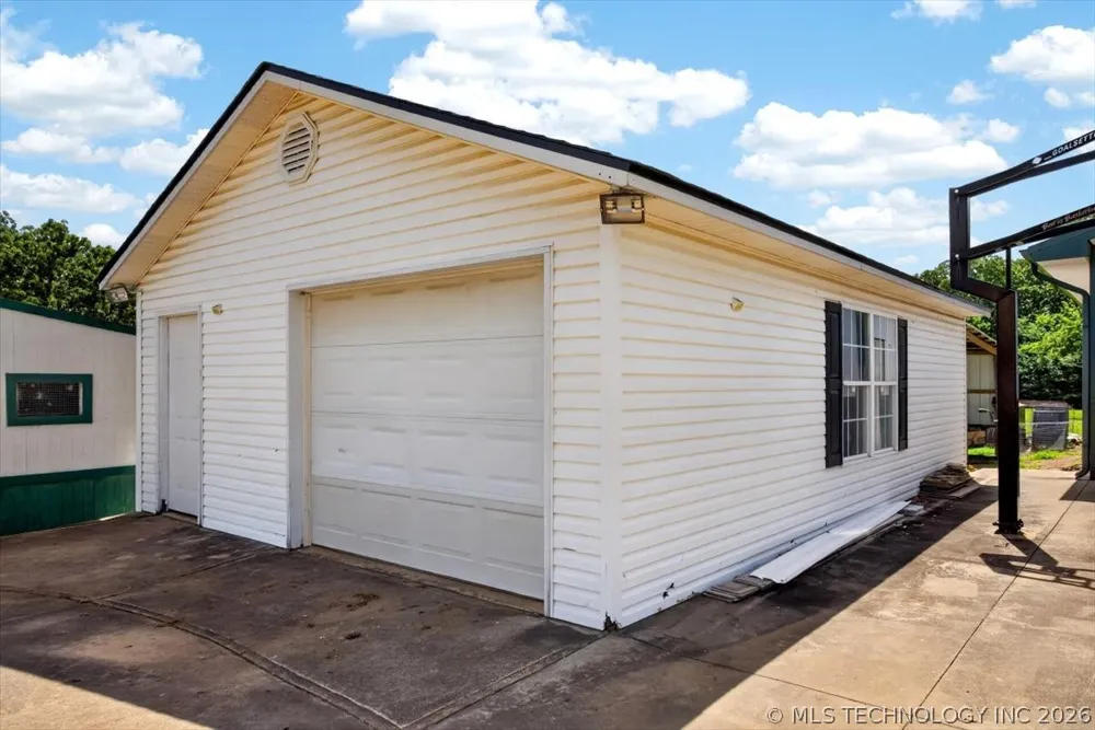 34479 Cooper Road Poteau, OK 74953
