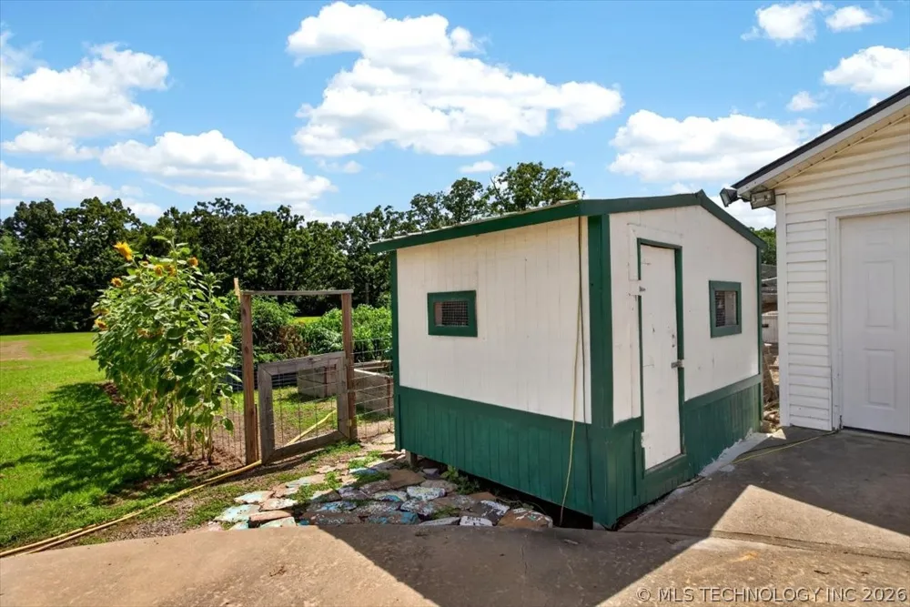 34479 Cooper Road Poteau, OK 74953
