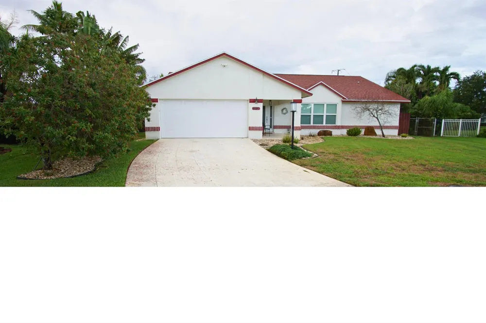 7561 Nemec Drive Lake Clarke Shores, FL 33406