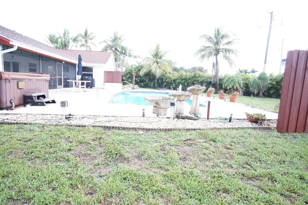 7561 Nemec Drive Lake Clarke Shores, FL 33406