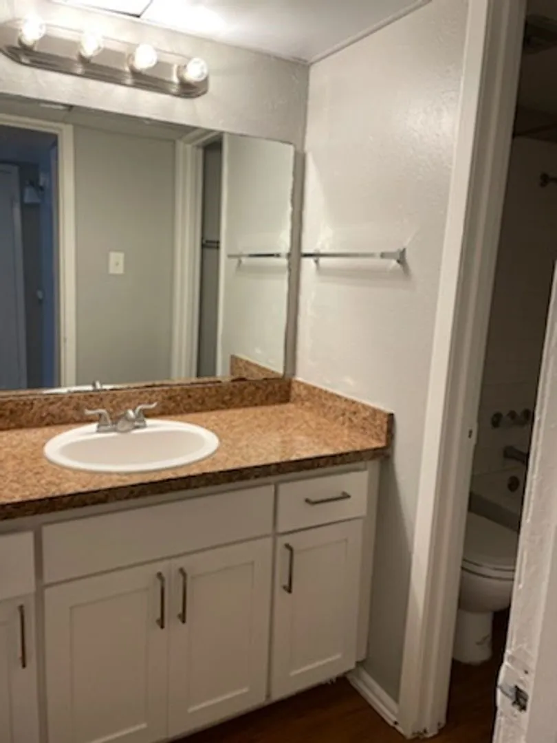 2200 W Lowden Street #12 Fort Worth, TX 76110