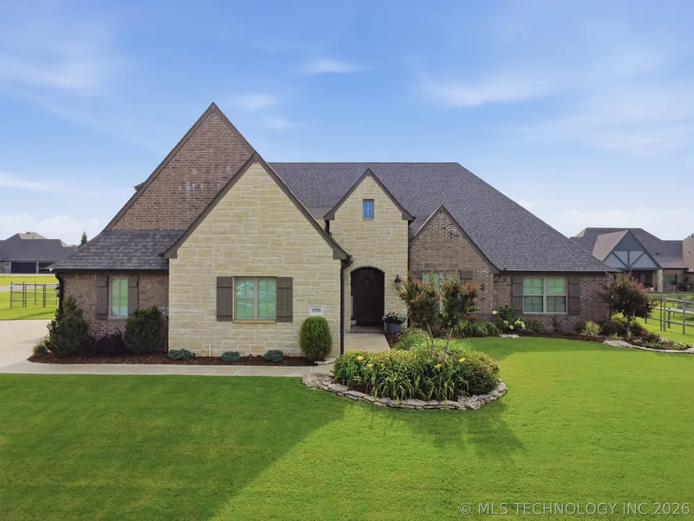 1012 Terri Drive Bartlesville, OK 74006