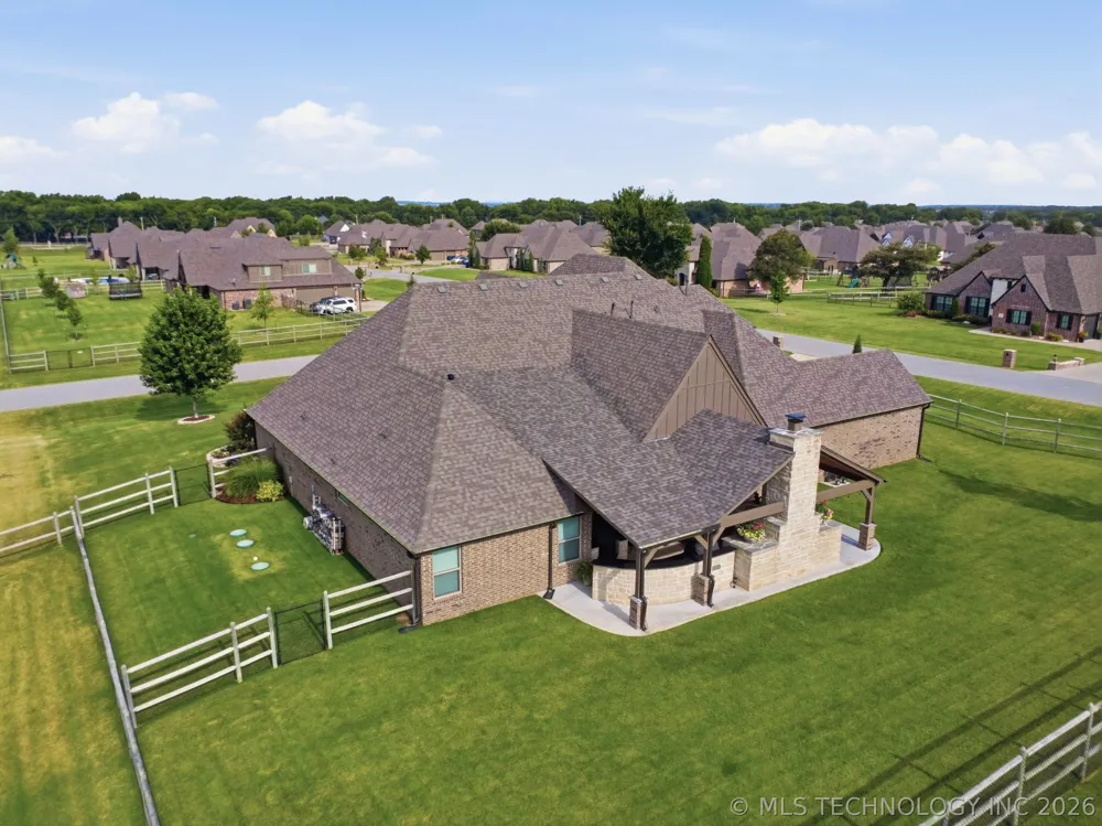 1012 Terri Drive Bartlesville, OK 74006