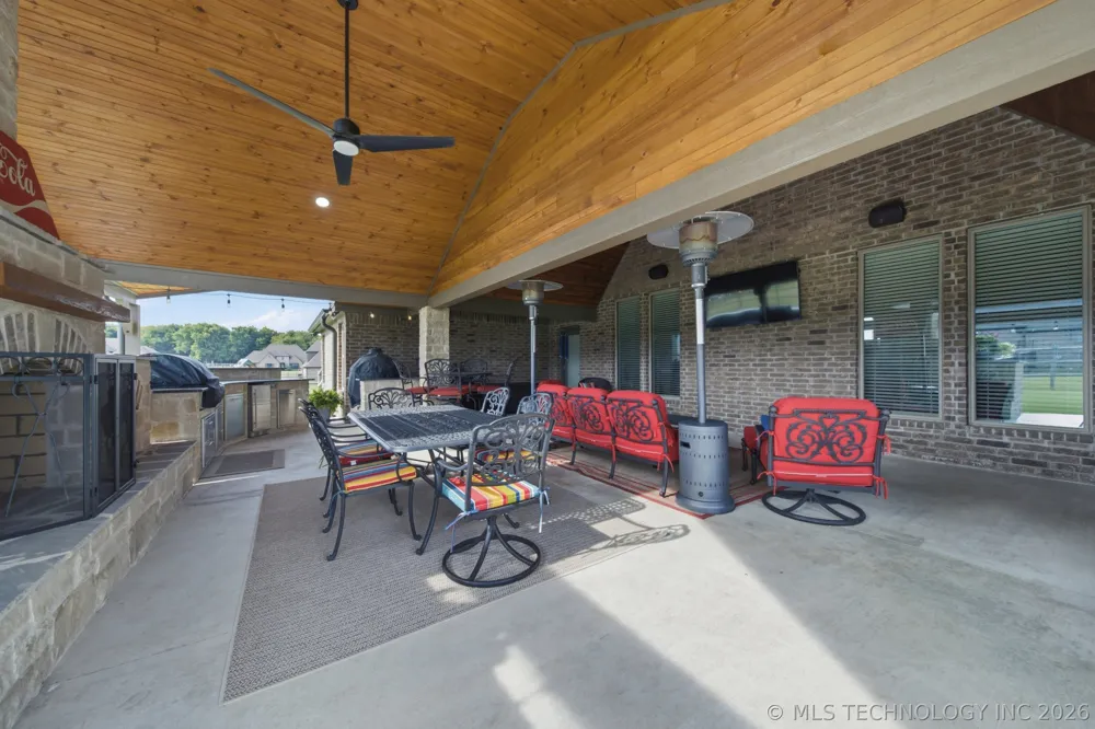1012 Terri Drive Bartlesville, OK 74006