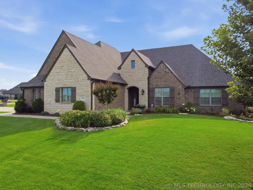 1012 Terri Drive Bartlesville, OK 74006