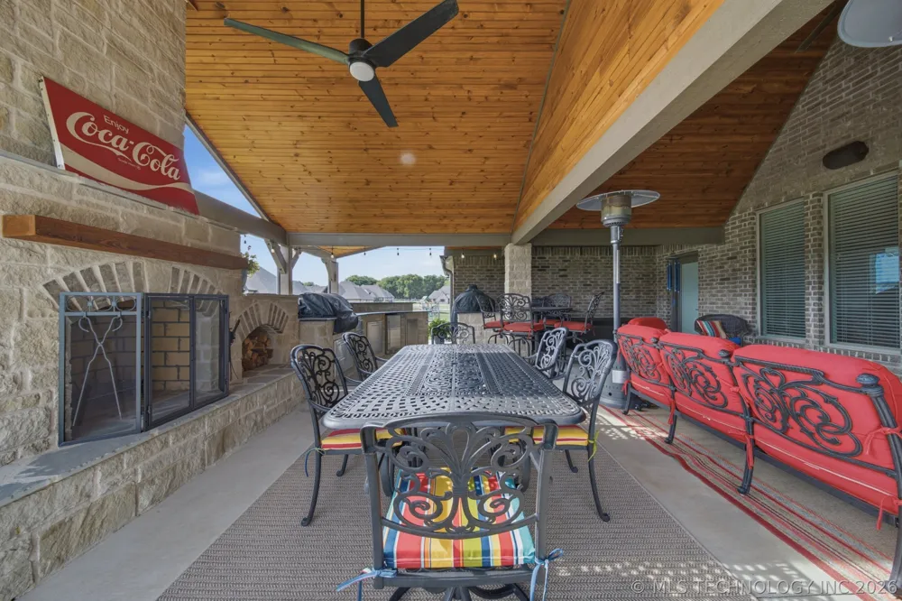 1012 Terri Drive Bartlesville, OK 74006