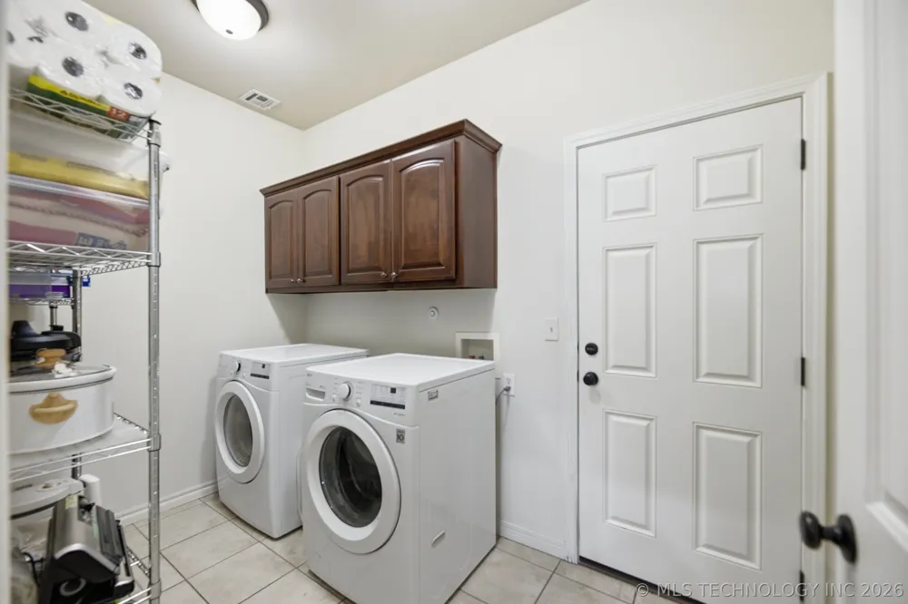 1012 Terri Drive Bartlesville, OK 74006