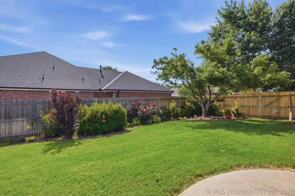 1012 Terri Drive Bartlesville, OK 74006