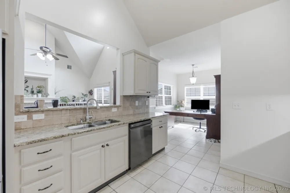 1012 Terri Drive Bartlesville, OK 74006
