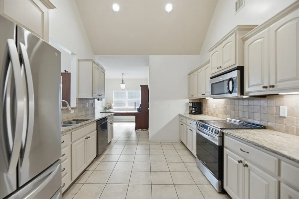 1012 Terri Drive Bartlesville, OK 74006