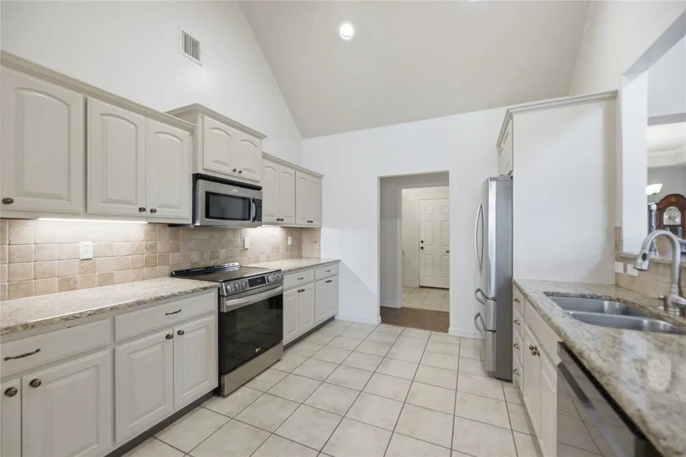 1012 Terri Drive Bartlesville, OK 74006
