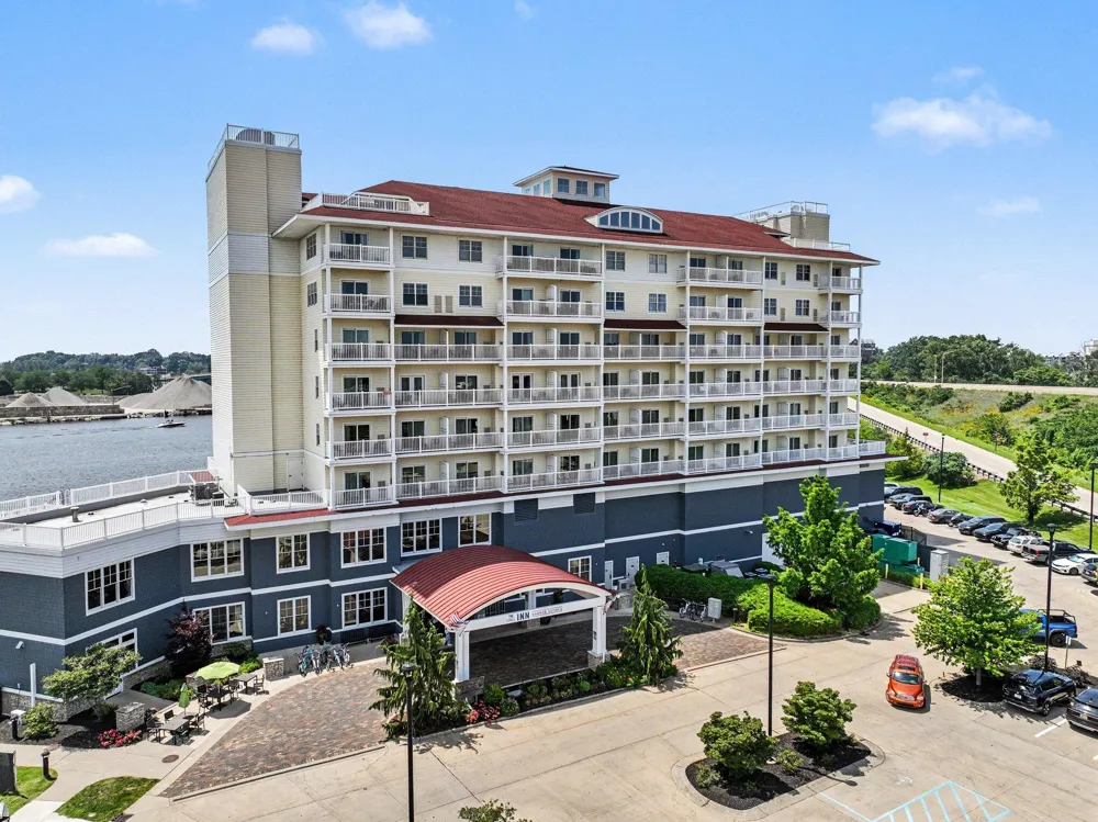 800 Whitwam Drive #13 & 13A St Joseph City, MI 49085