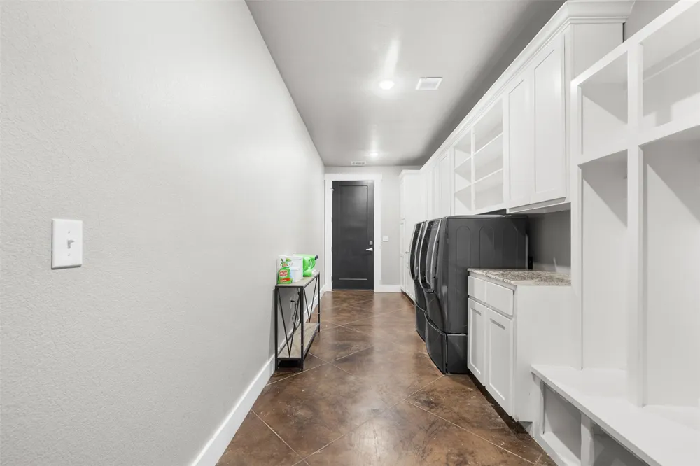 6021 Fm 1915 Buckholts, TX 76518