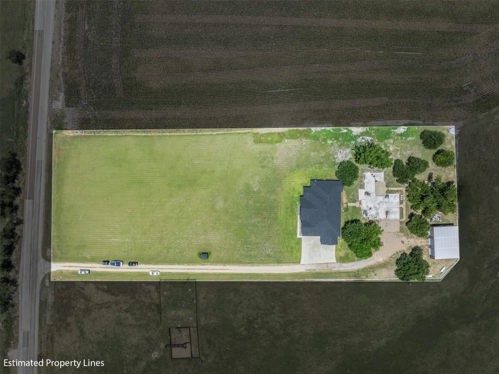6021 Fm 1915 Buckholts, TX 76518