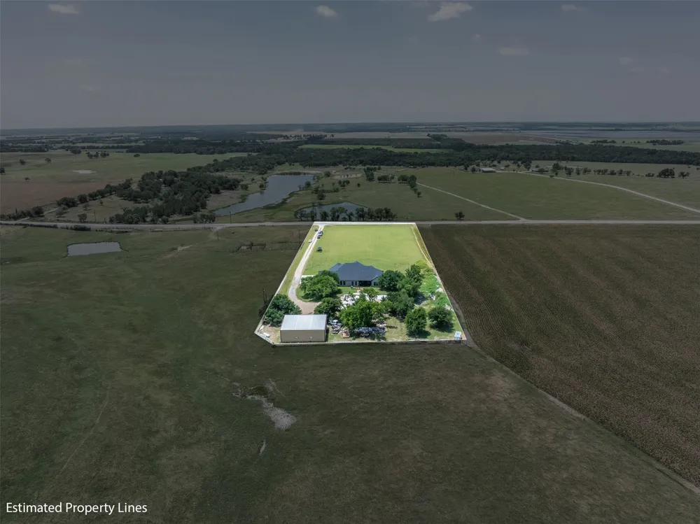 6021 Fm 1915 Buckholts, TX 76518