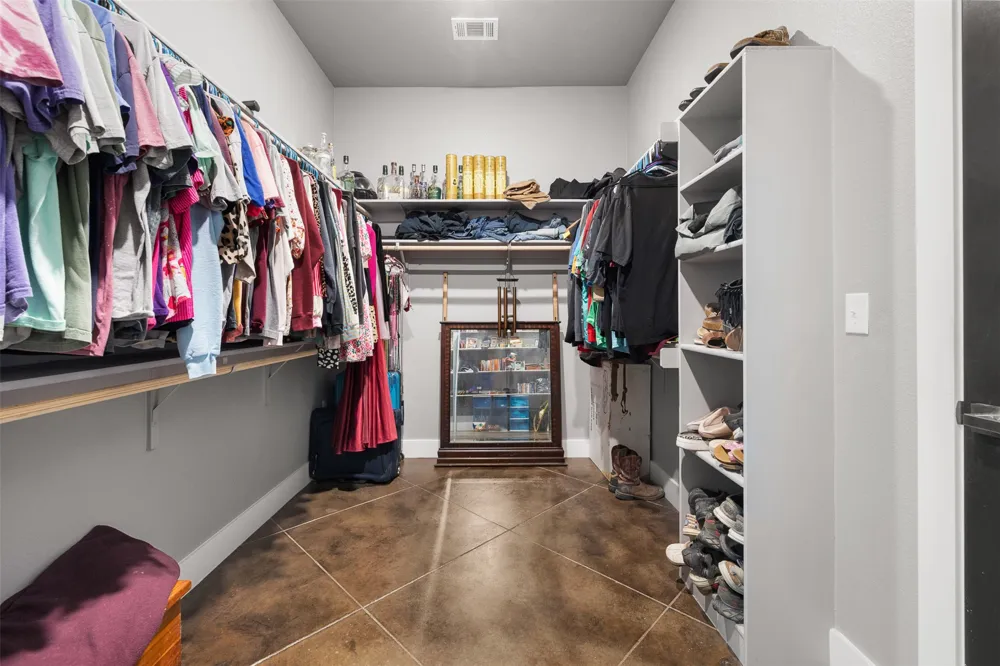 6021 Fm 1915 Buckholts, TX 76518
