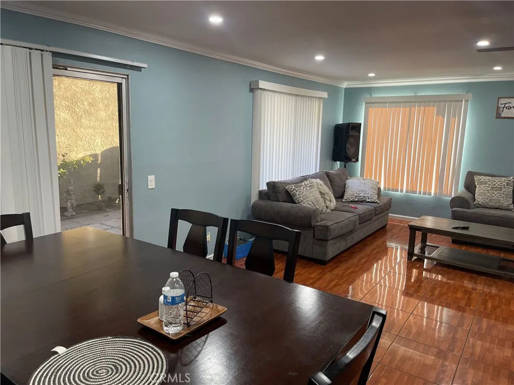 9386 Mesa Verde DR #B Montclair, CA 91763