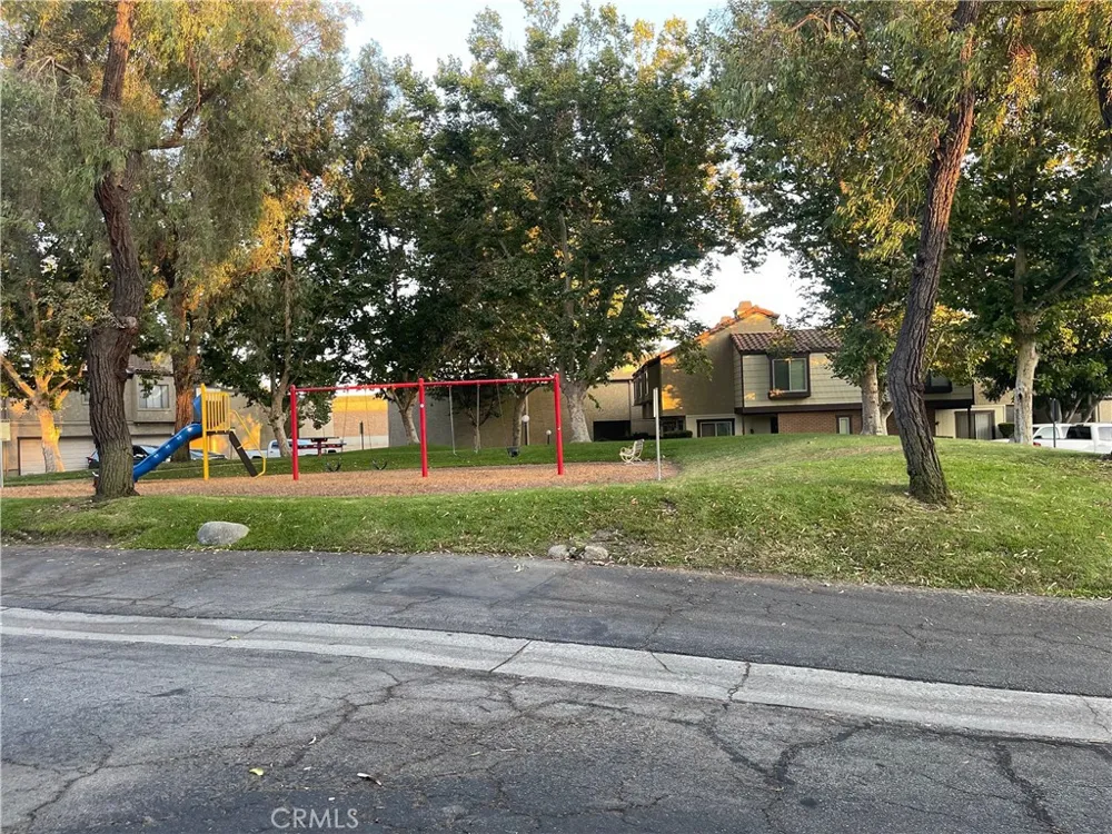 9386 Mesa Verde DR #B Montclair, CA 91763