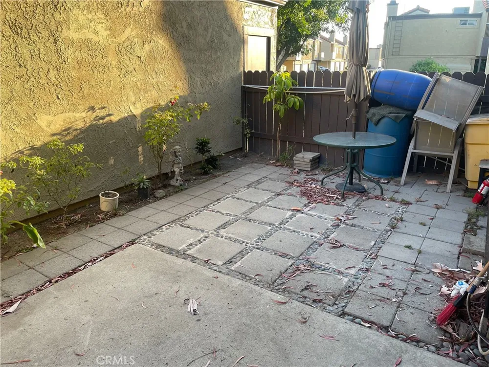 9386 Mesa Verde DR #B Montclair, CA 91763