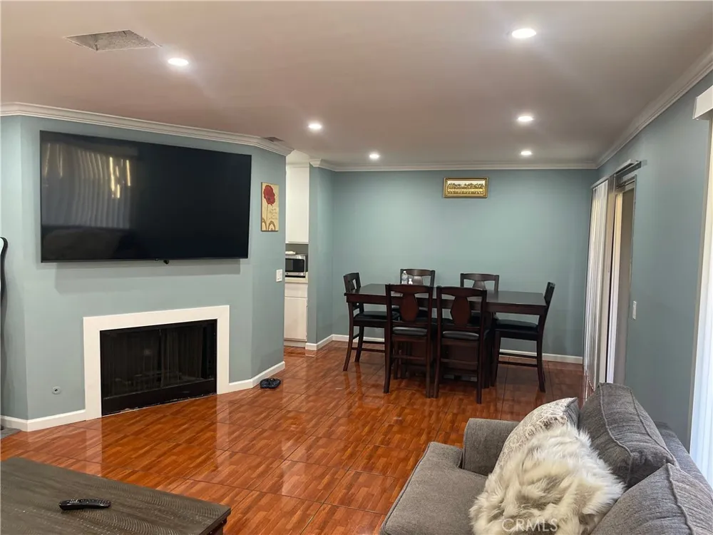 9386 Mesa Verde DR #B Montclair, CA 91763