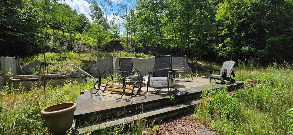290 Cypert Road Woodbourne, NY 12788