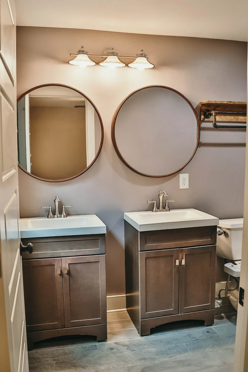 1660 Leatherwood Rd White Bluff, TN 37187
