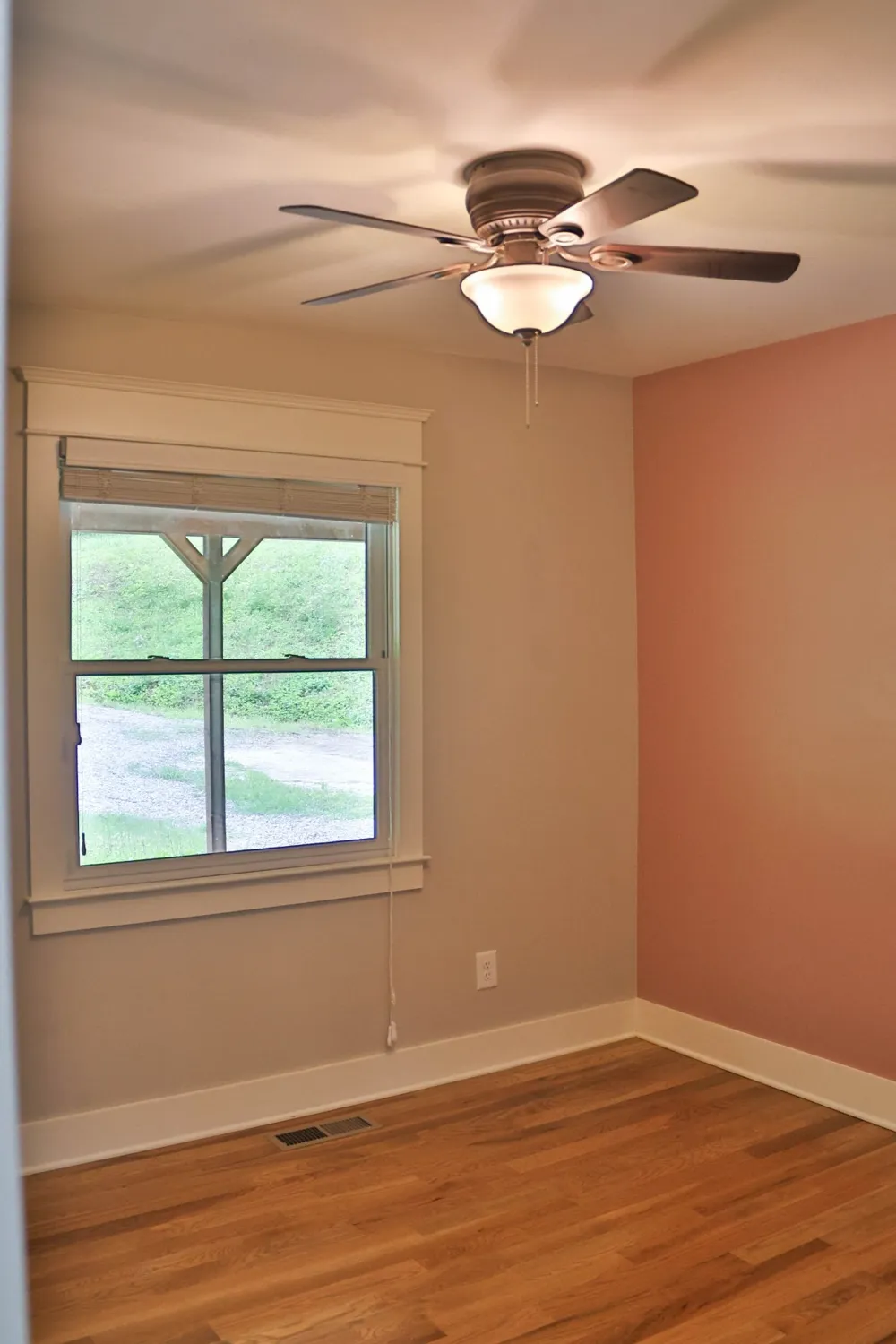 1660 Leatherwood Rd White Bluff, TN 37187