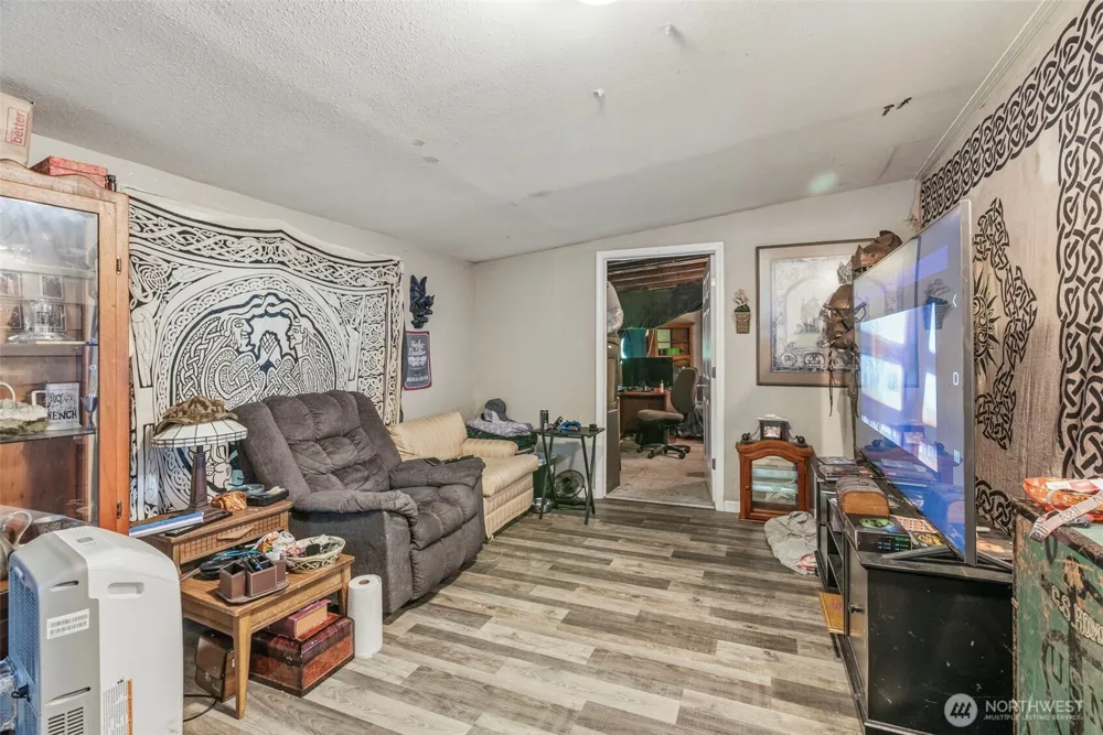 2411 Burcham Street Kelso, WA 98626