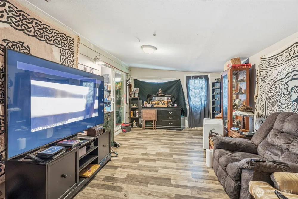 2411 Burcham Street Kelso, WA 98626