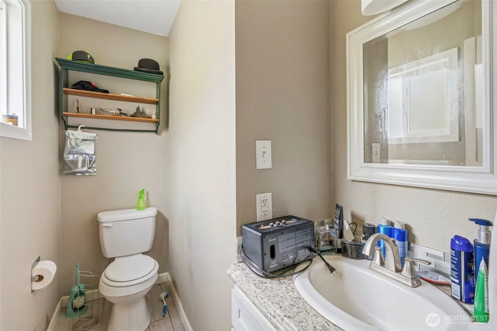 2411 Burcham Street Kelso, WA 98626